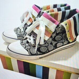 Coach Bonney F0007/F07 A1283 8.5M.  Foot measures 10.5" Long 3.25" Across